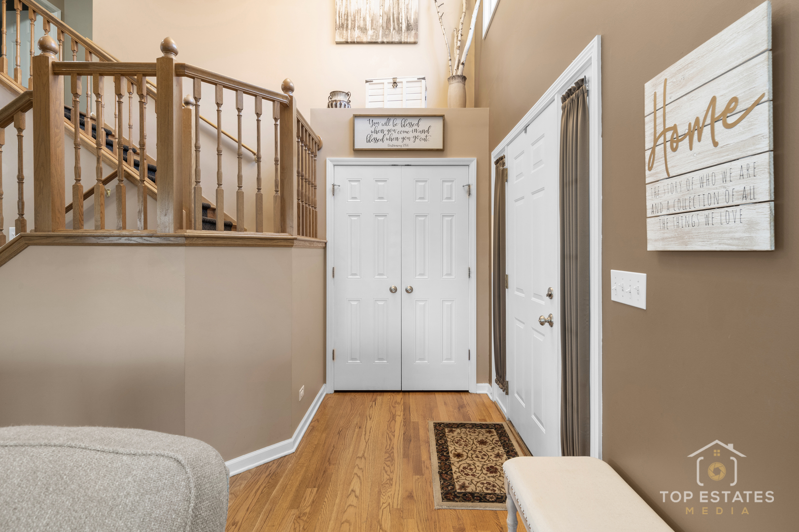 2303 Fox Bluff Lane, Spring Grove, IL 60081