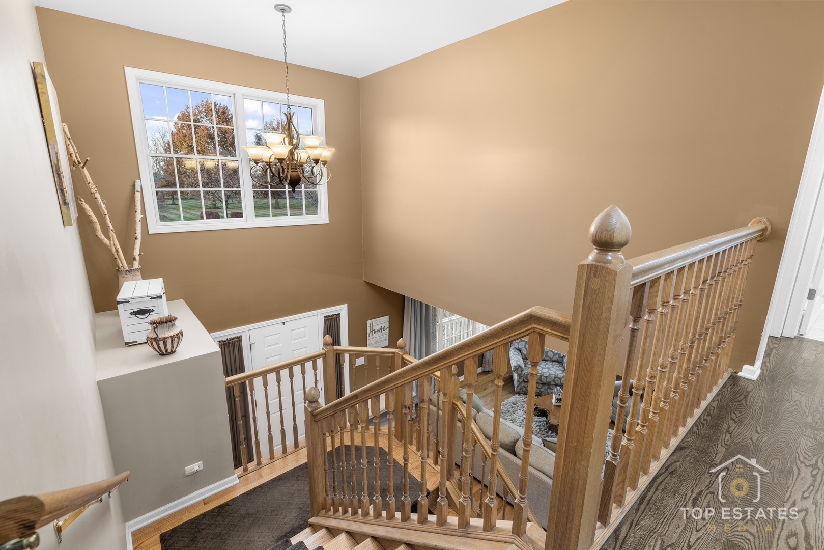 2303 Fox Bluff Lane, Spring Grove, IL 60081