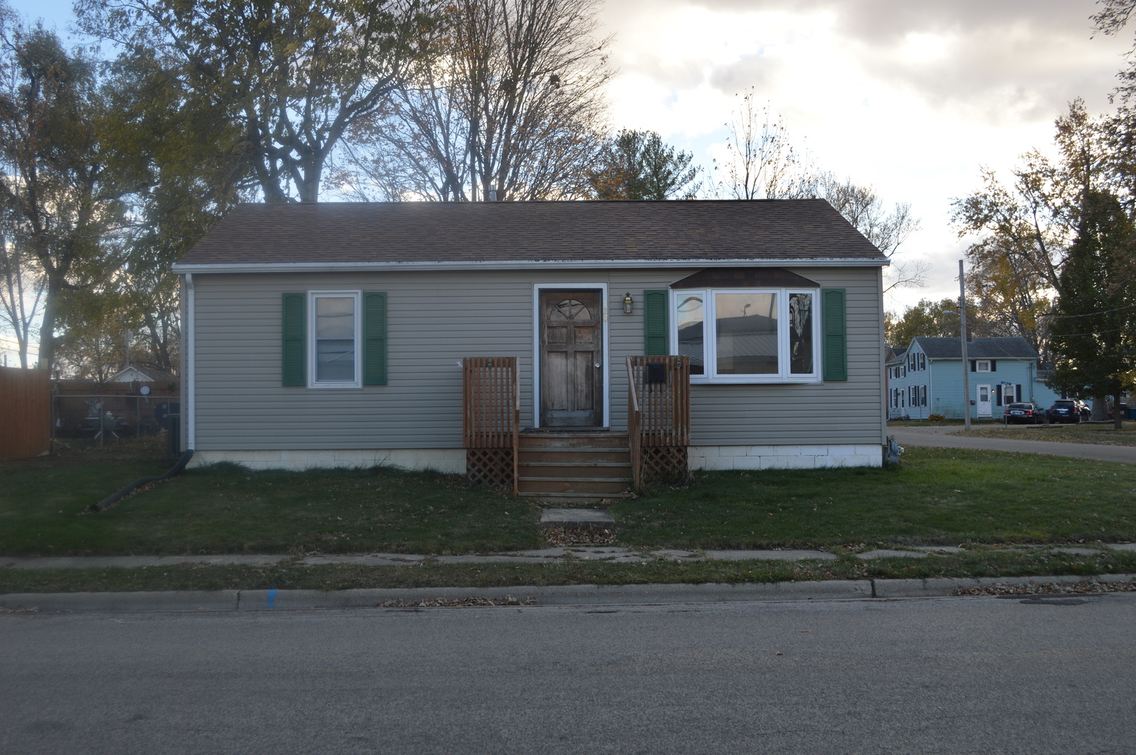 120 W Marquette Street, Princeton, IL 61356