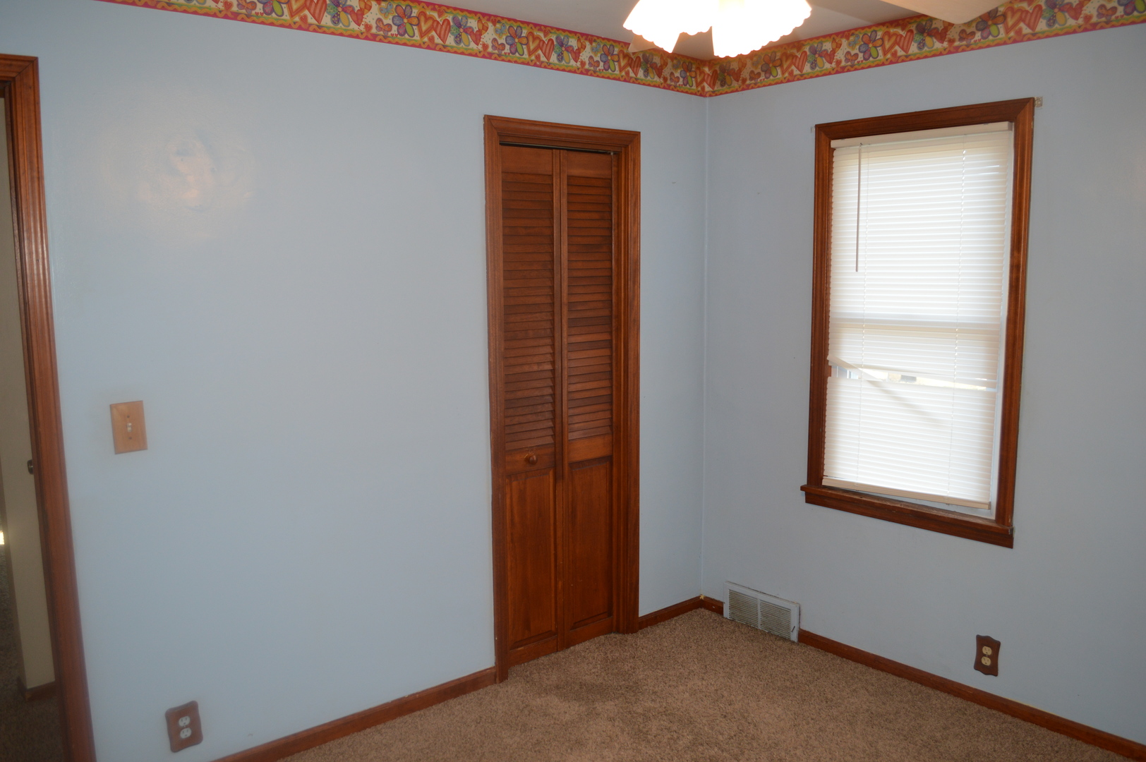 120 W Marquette Street, Princeton, IL 61356