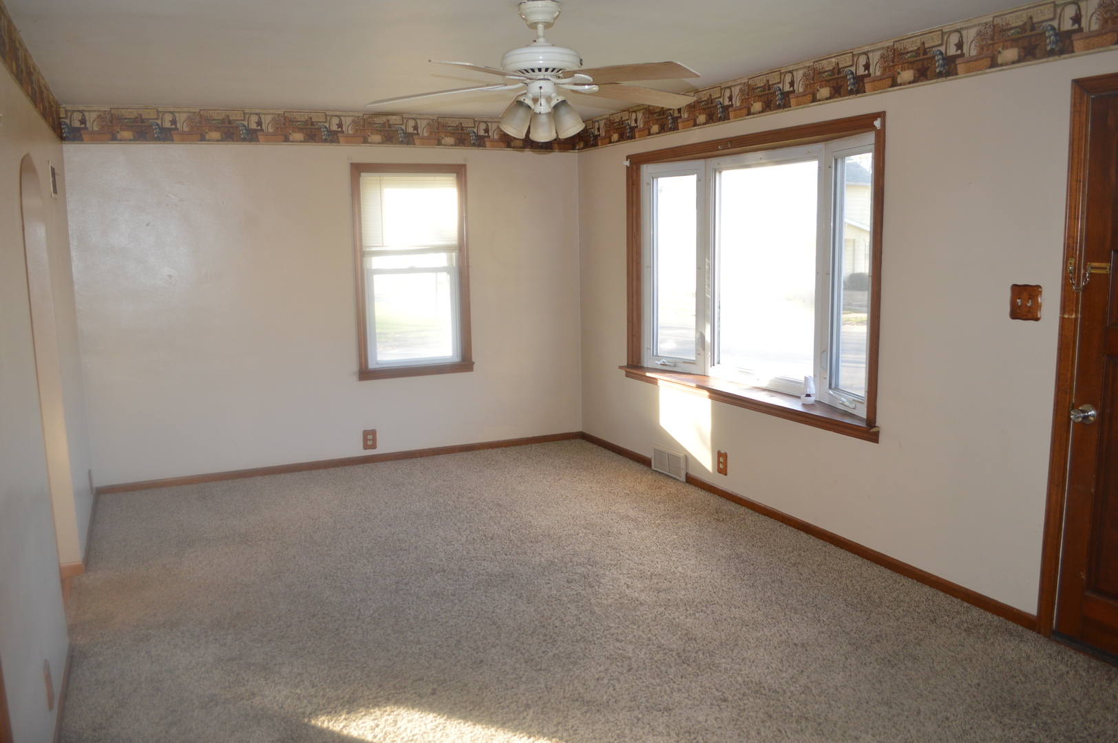 120 W Marquette Street, Princeton, IL 61356