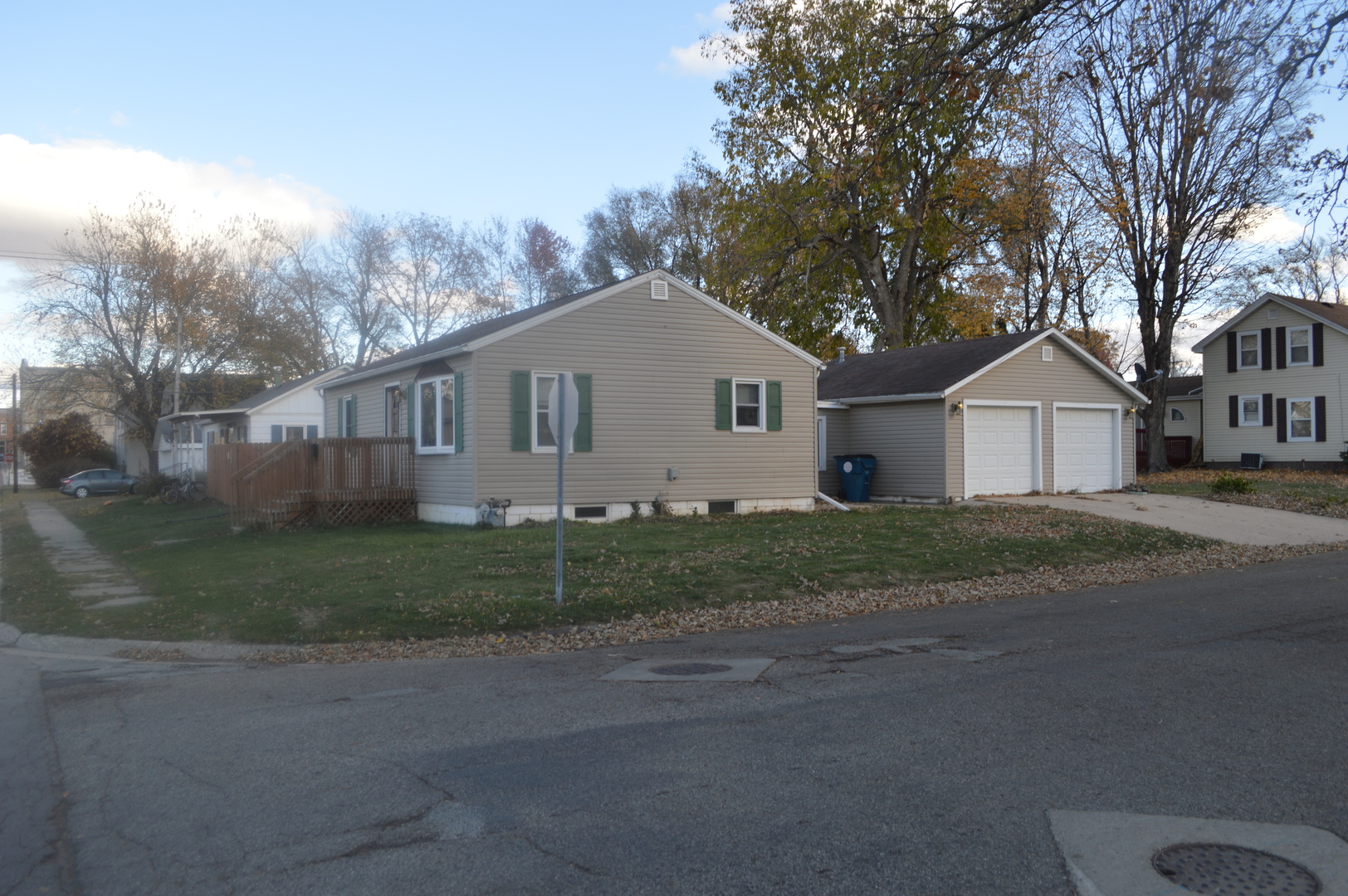 120 W Marquette Street, Princeton, IL 61356