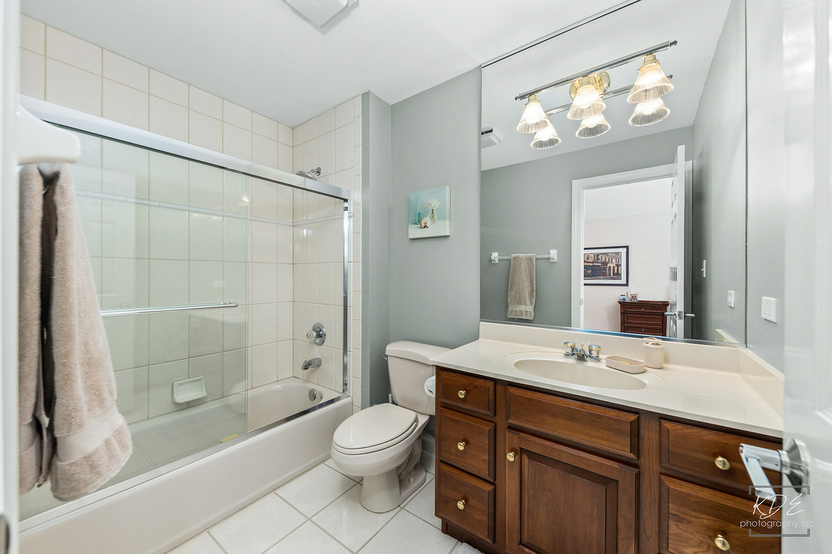 940 Burnham Court, Aurora, IL 60502