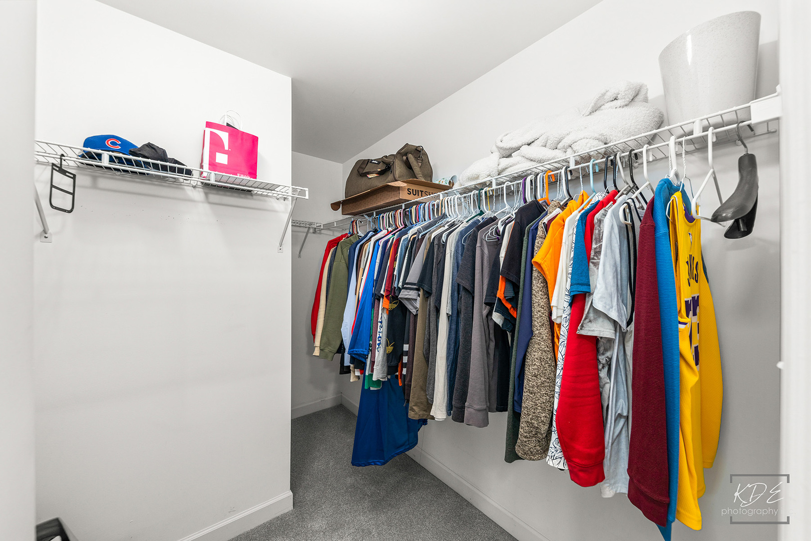 940 Burnham Court, Aurora, IL 60502