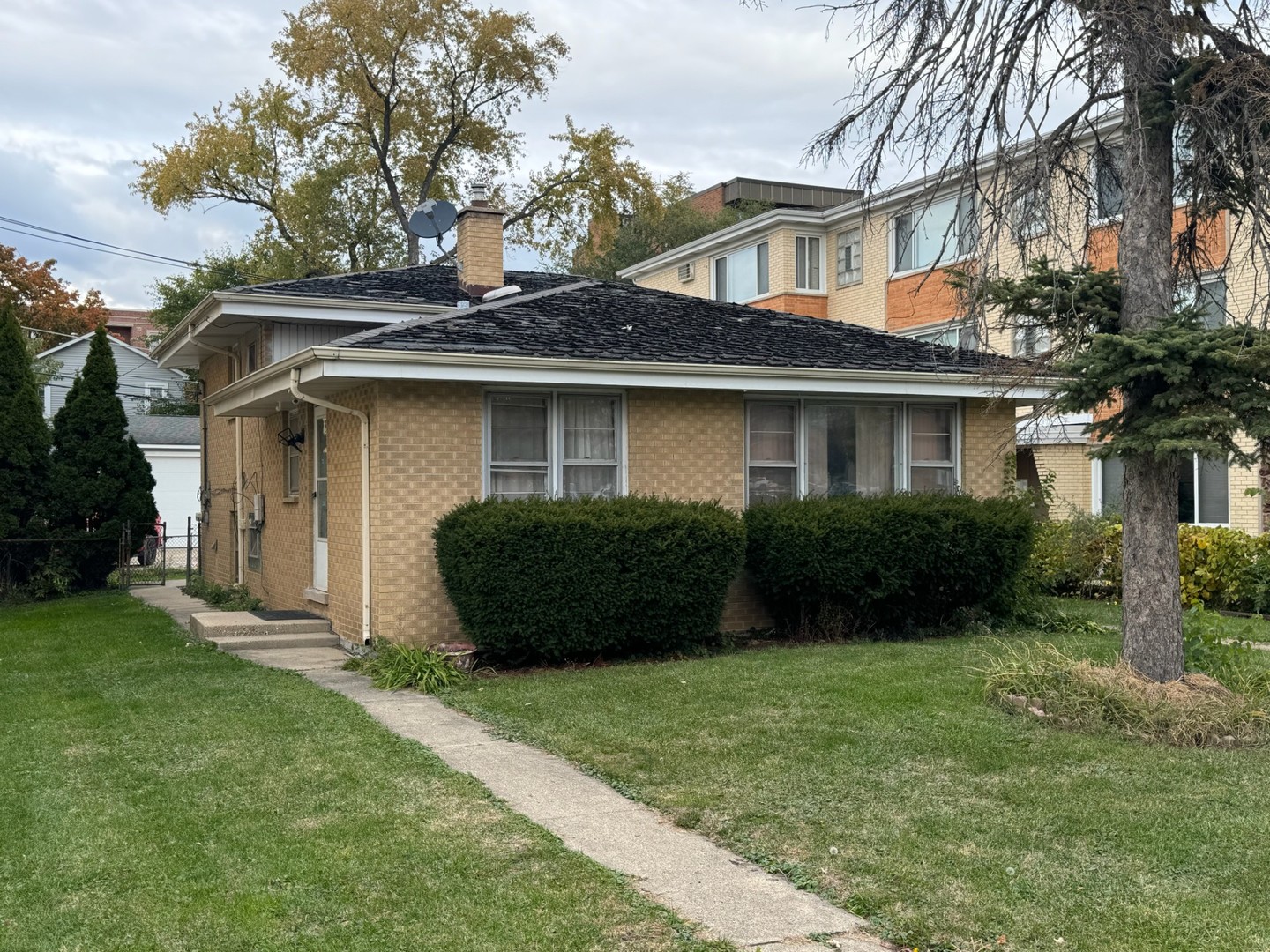 1374 Jefferson Street, Des Plaines, IL 60016
