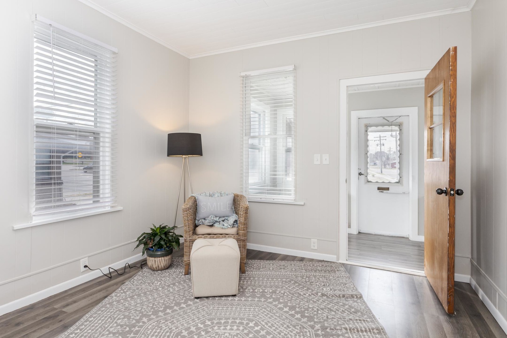 1515 W Market Street, Bloomington, IL 61701