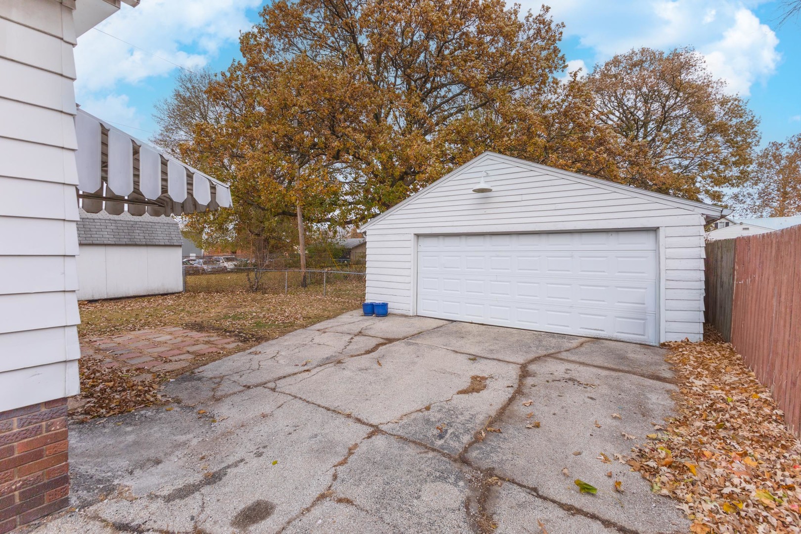 1515 W Market Street, Bloomington, IL 61701