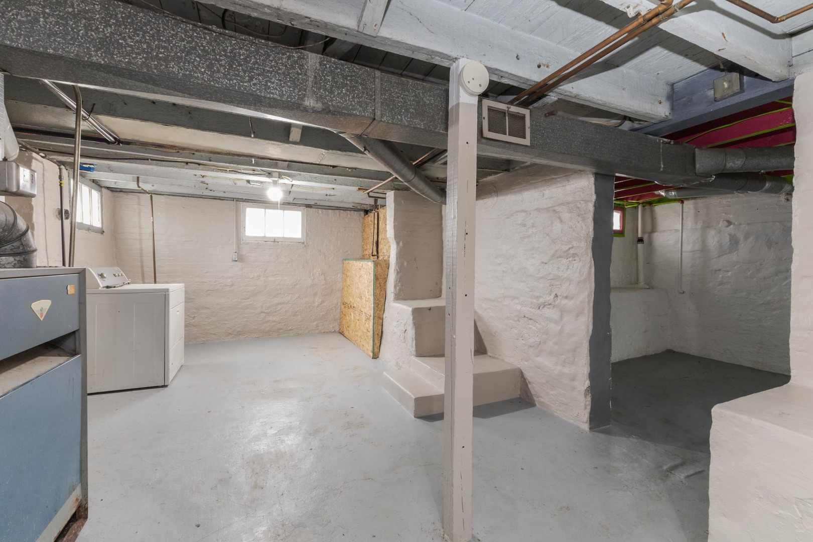 1515 W Market Street, Bloomington, IL 61701