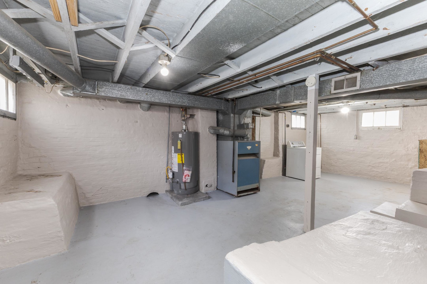 1515 W Market Street, Bloomington, IL 61701