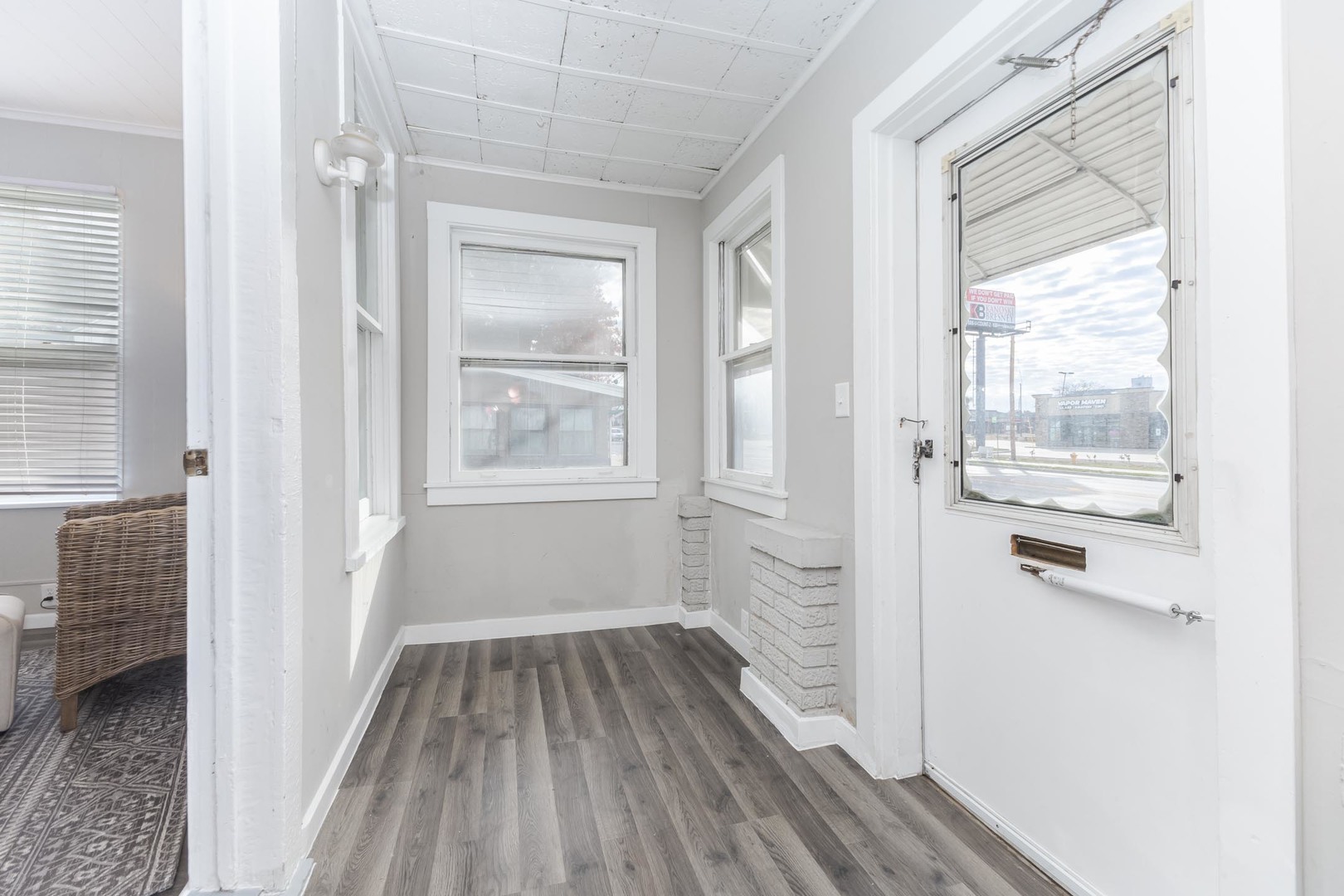 1515 W Market Street, Bloomington, IL 61701