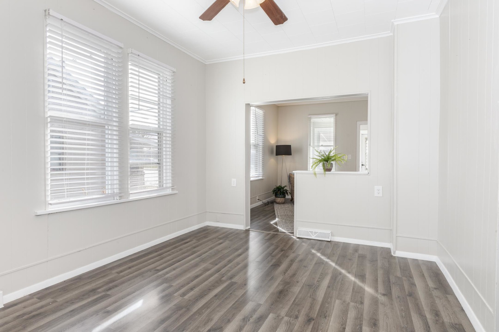 1515 W Market Street, Bloomington, IL 61701