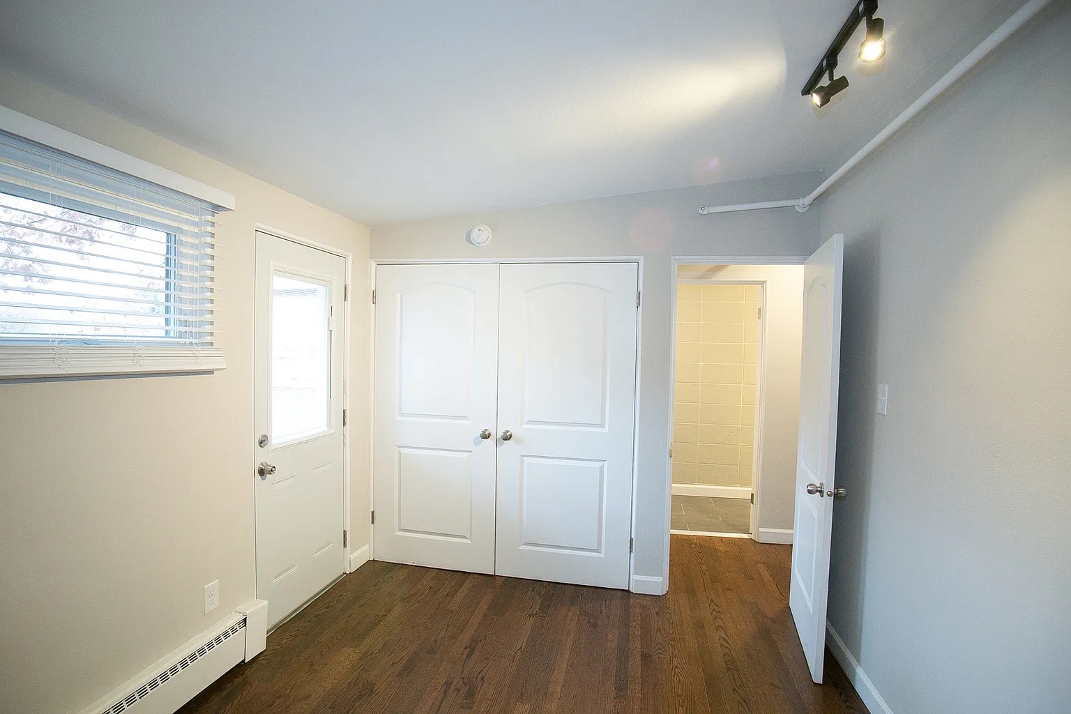 24 E Washington Avenue #UNIT-3, Lake Bluff, IL 60044