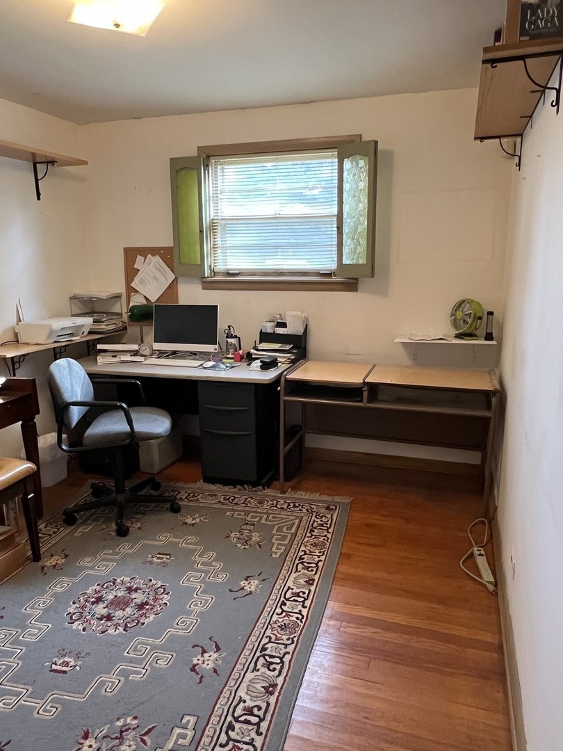 9711 Mclean Avenue, Melrose Park, IL 60164