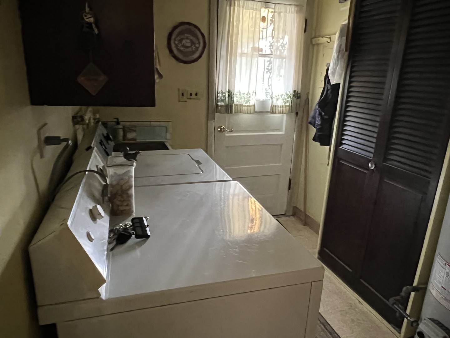 9711 Mclean Avenue, Melrose Park, IL 60164