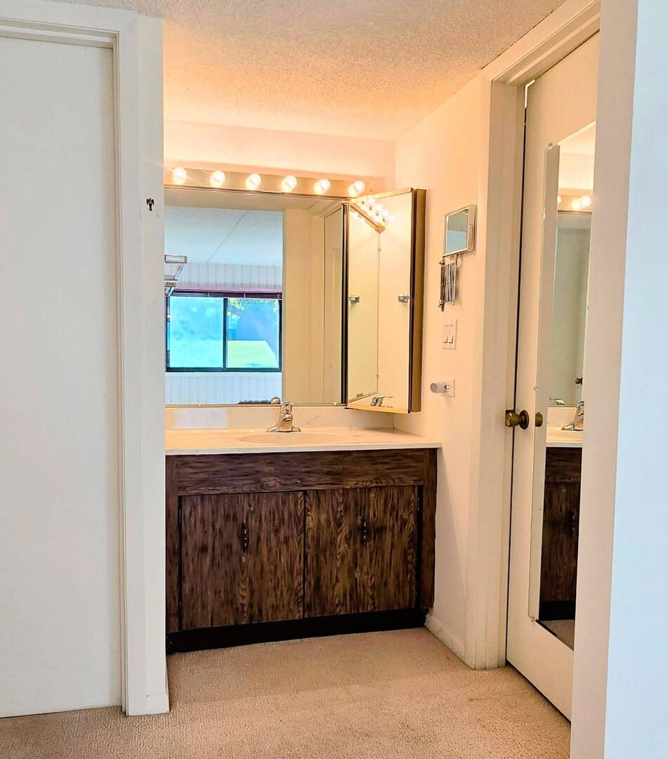 650 Whitney Court #108, Gurnee, IL 60031