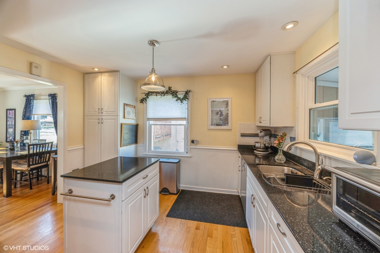 Brookfield, IL 60513