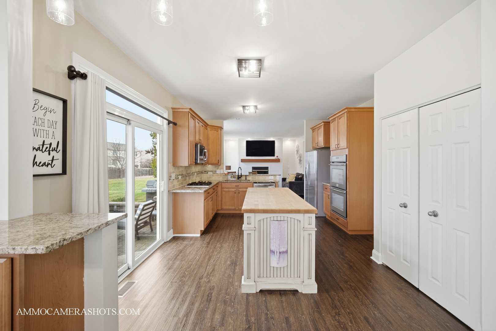 461 Honeysuckle Lane, Yorkville, IL 60560