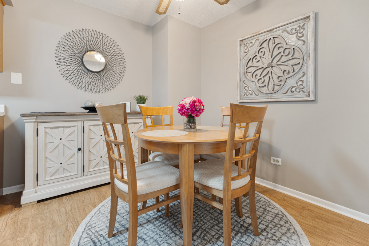 9860 W 153rd Street #312, Orland Park, IL 60462