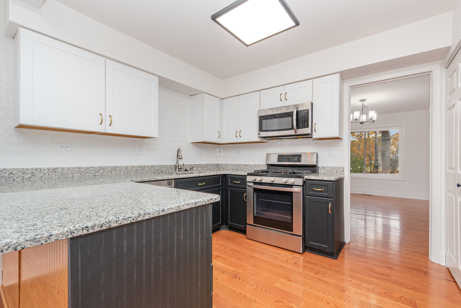 1598 Kirkwood Drive, Geneva, IL 60134