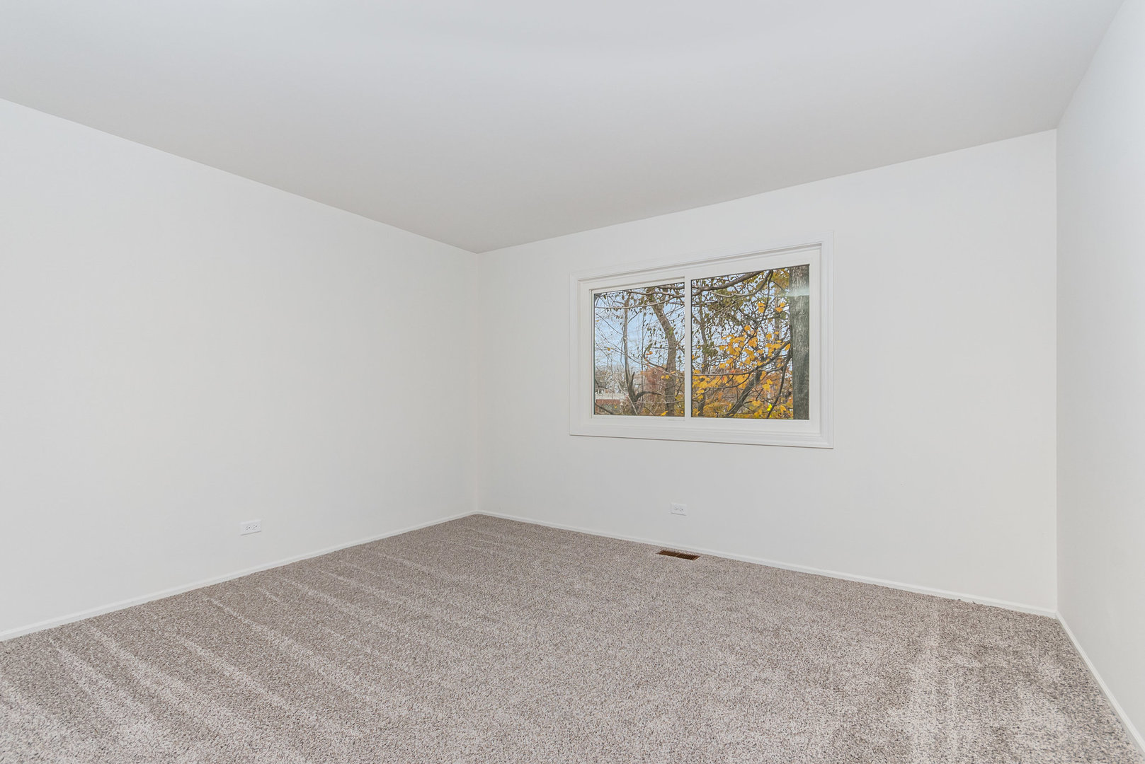 1598 Kirkwood Drive, Geneva, IL 60134