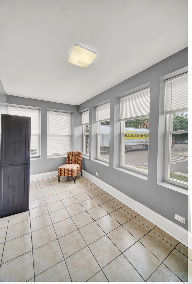 1 E 114th Street, Chicago, IL 60628