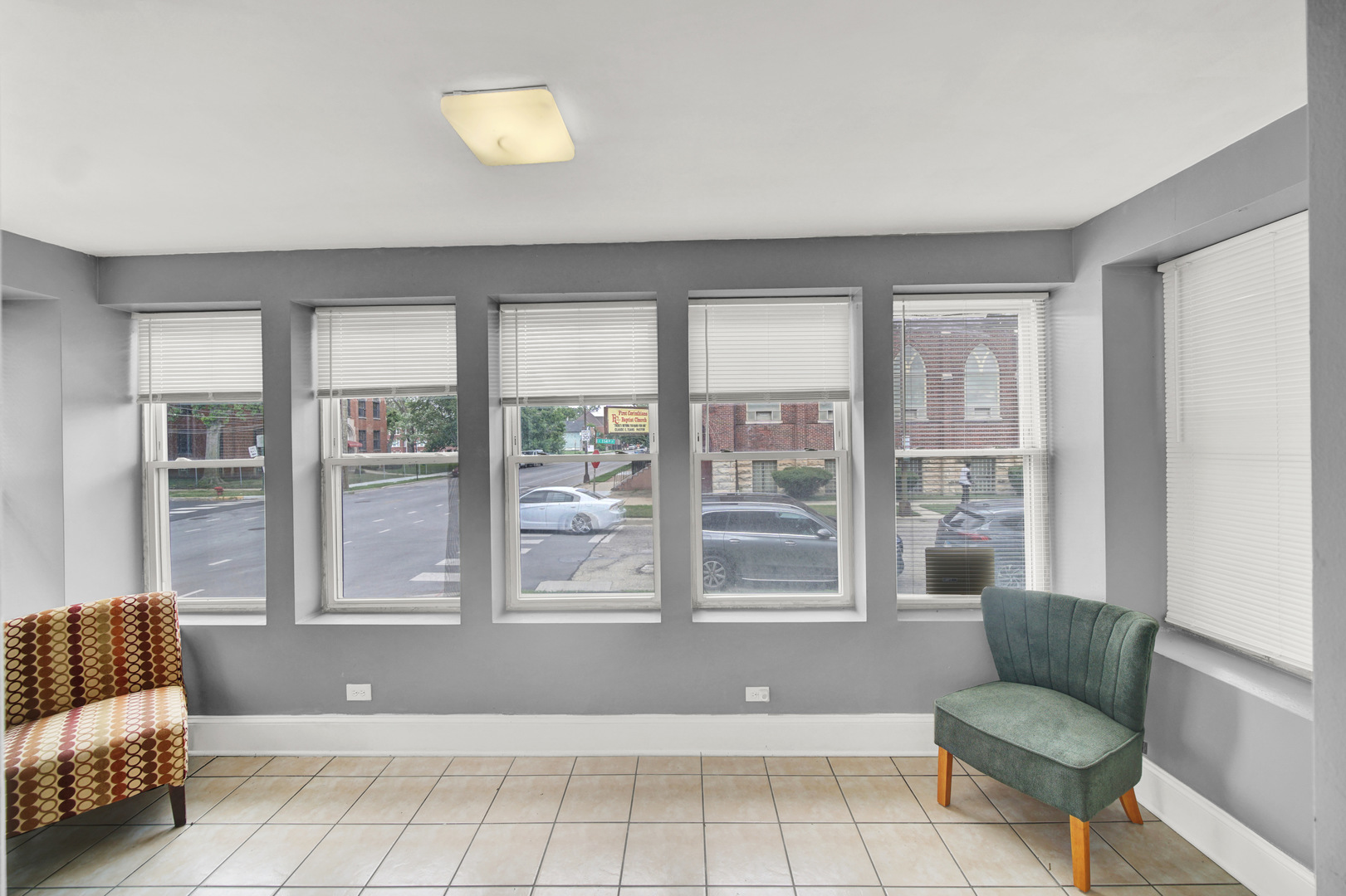 1 E 114th Street, Chicago, IL 60628