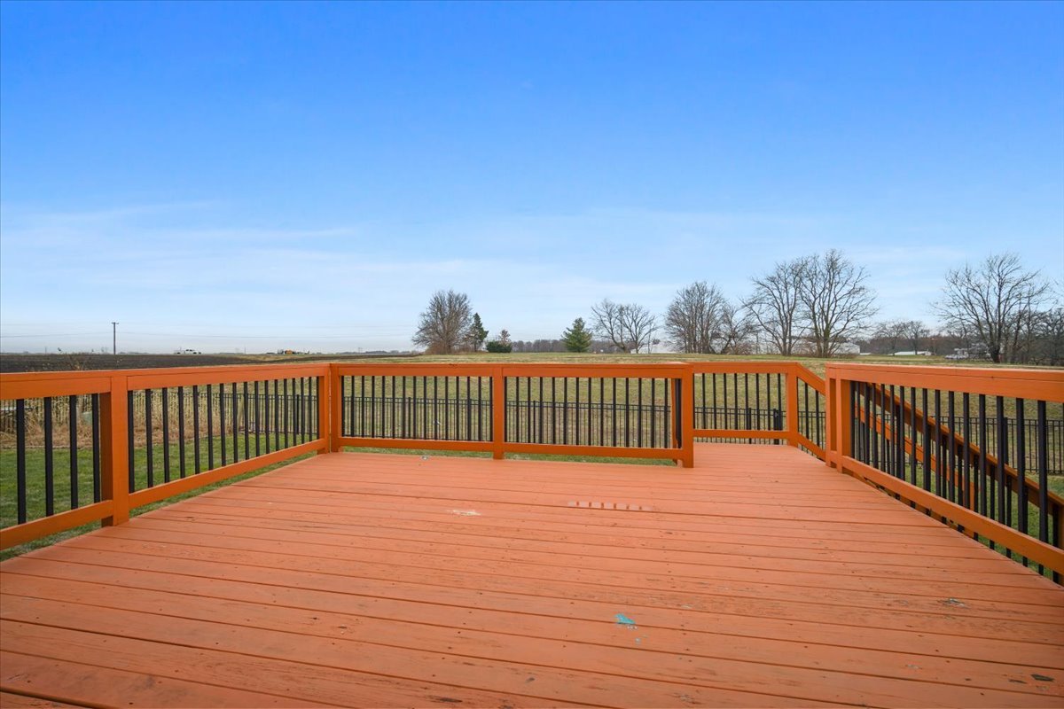 1525 Stoneroller Circle, Bloomington, IL 61705