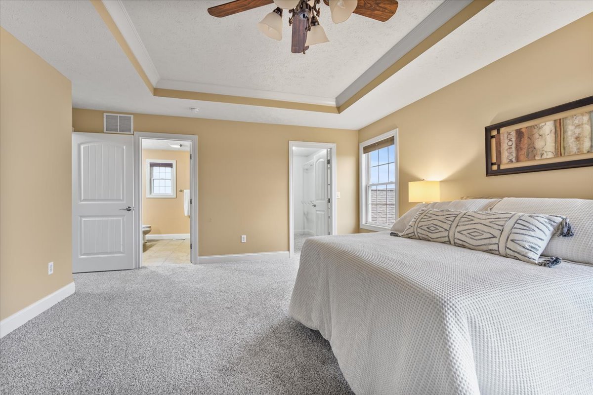 1525 Stoneroller Circle, Bloomington, IL 61705