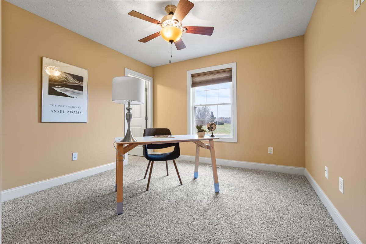 1525 Stoneroller Circle, Bloomington, IL 61705