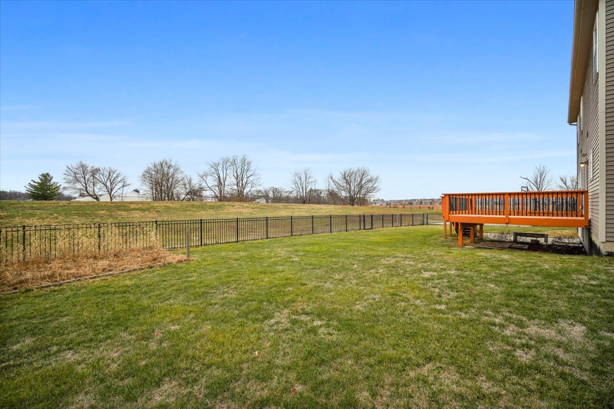 1525 Stoneroller Circle, Bloomington, IL 61705