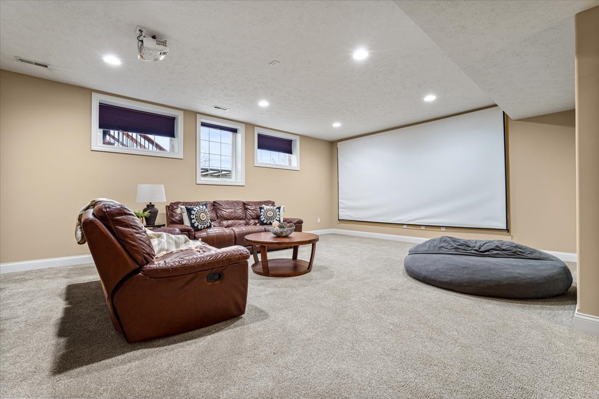 1525 Stoneroller Circle, Bloomington, IL 61705