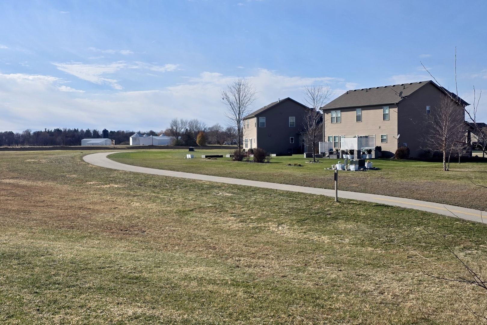 1525 Stoneroller Circle, Bloomington, IL 61705