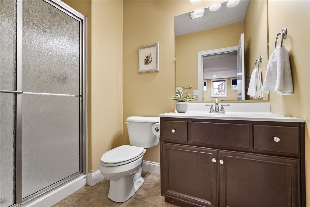 1525 Stoneroller Circle, Bloomington, IL 61705