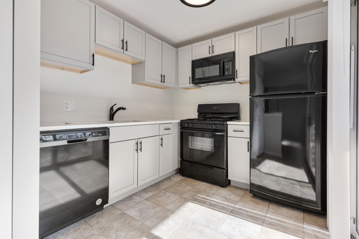 40 Victoria Lane #G, Streamwood, IL 60107