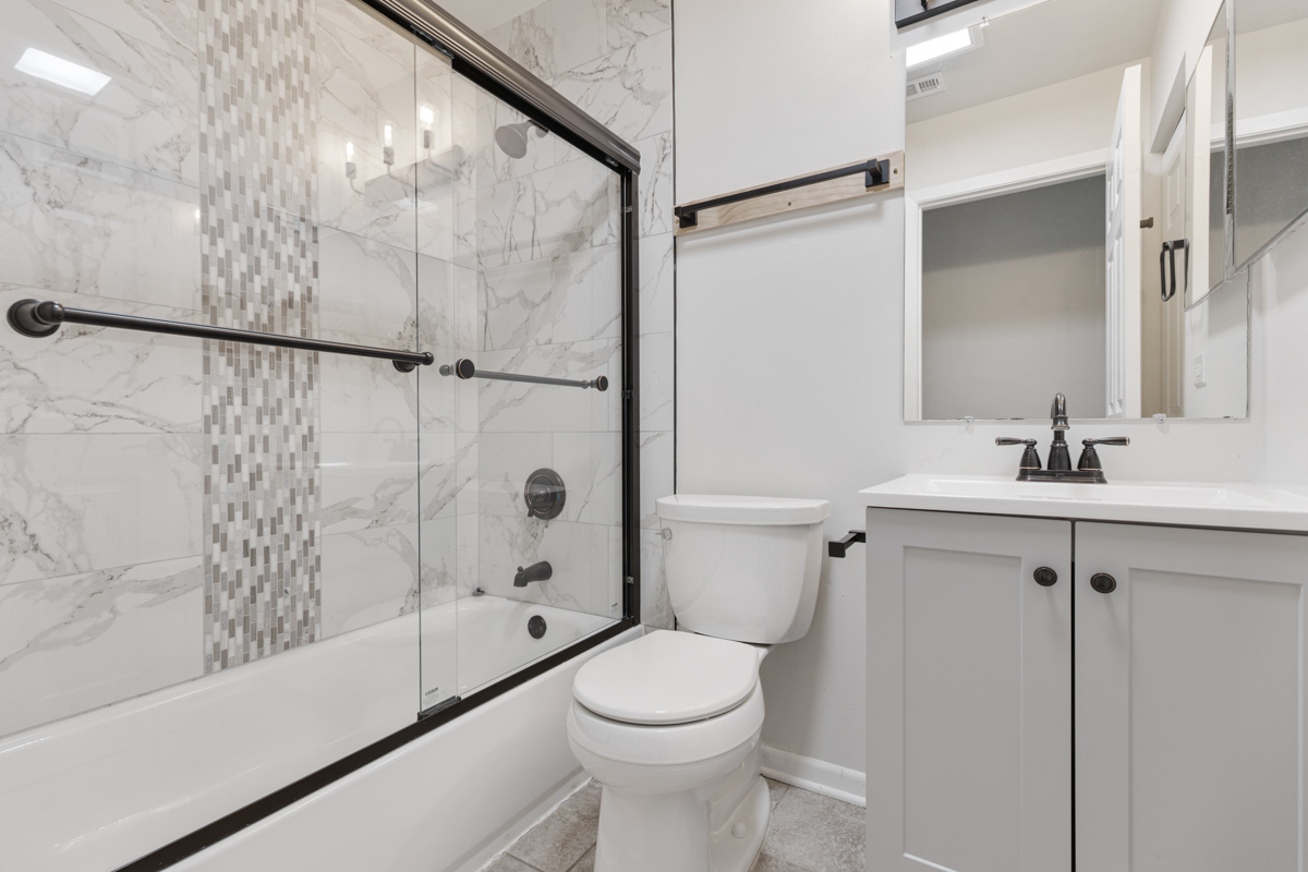 40 Victoria Lane #G, Streamwood, IL 60107