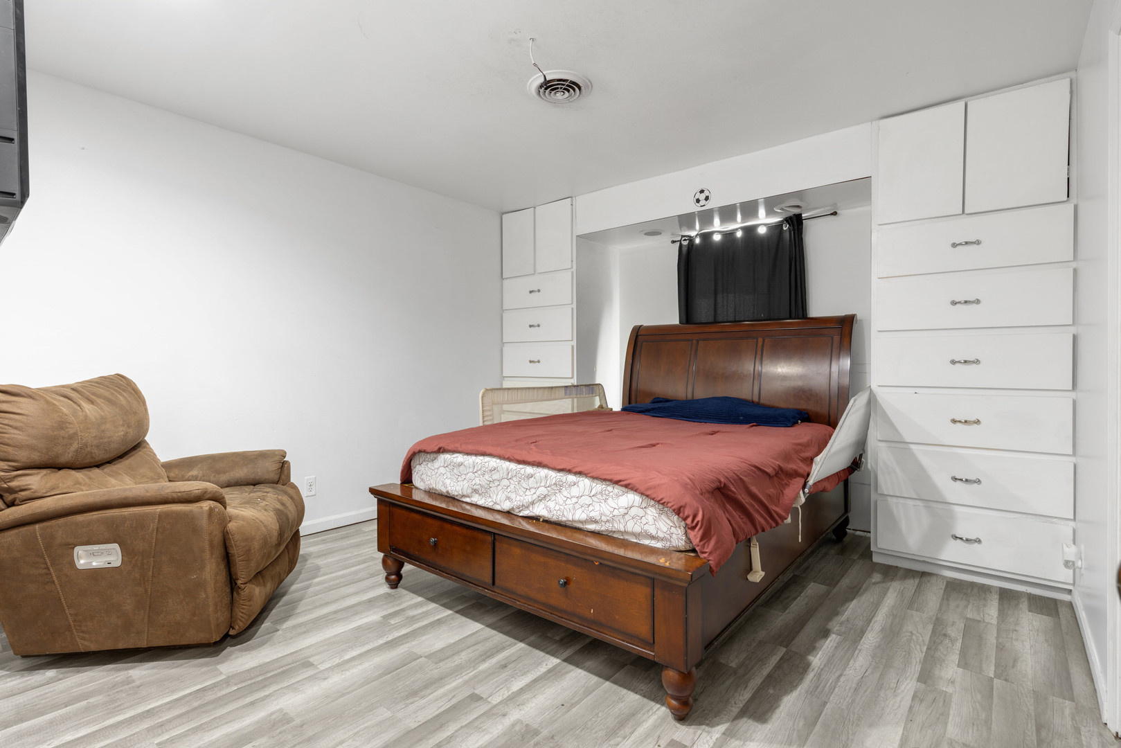 1207 Colorado Avenue, Joliet, IL 60435