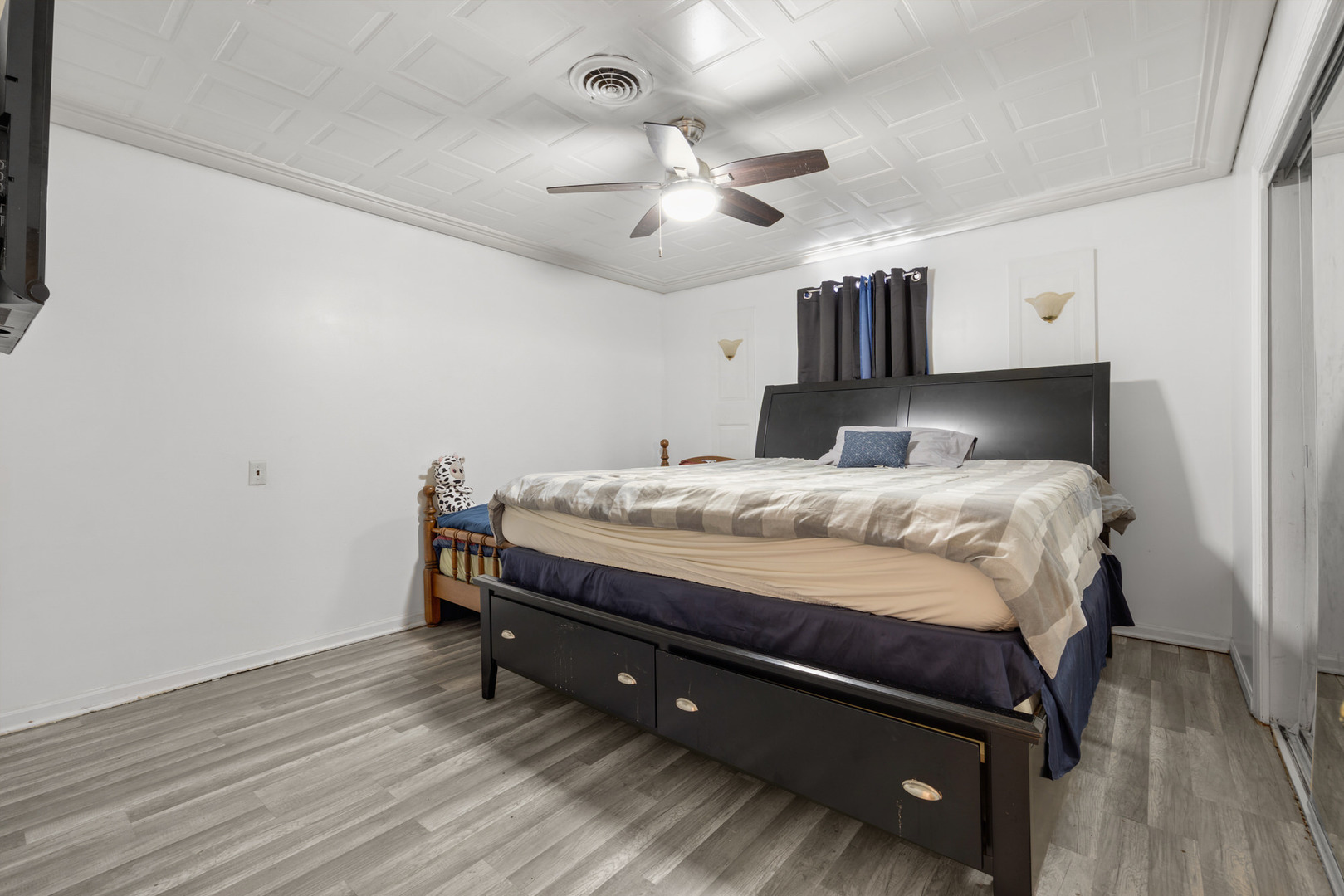 1207 Colorado Avenue, Joliet, IL 60435