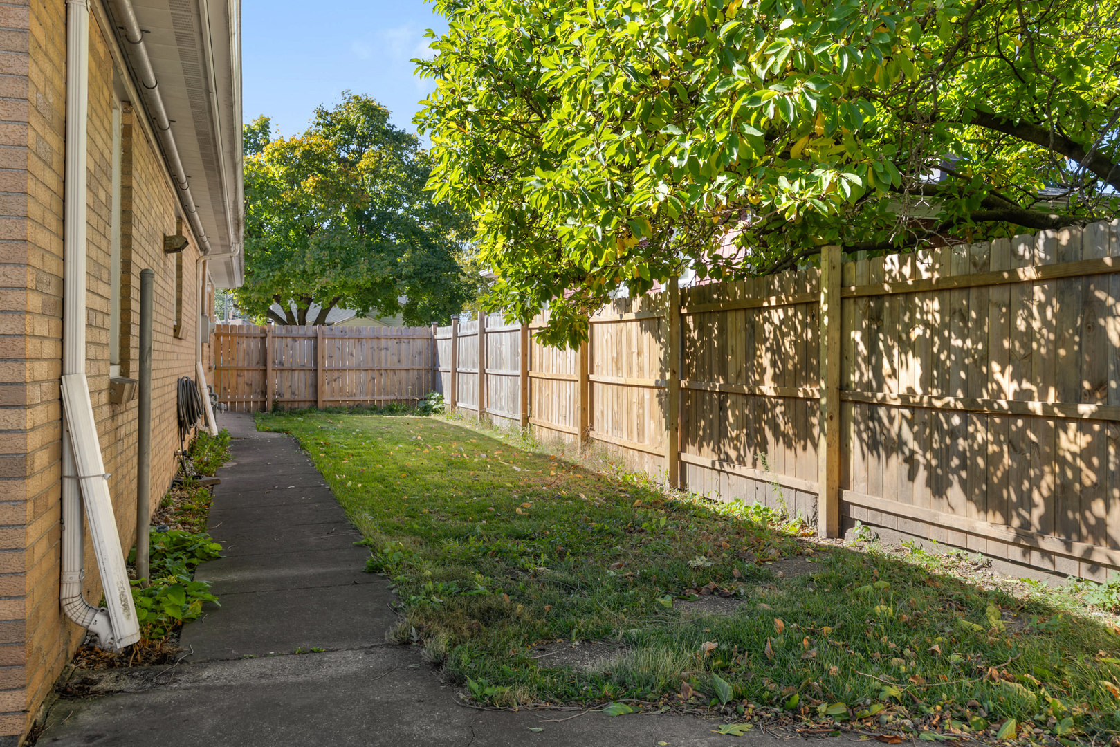 1207 Colorado Avenue, Joliet, IL 60435