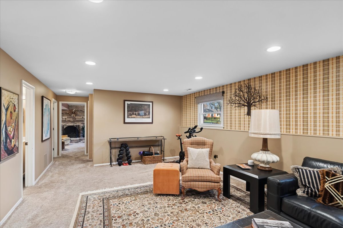 15342 W Clover Lane, Libertyville, IL 60048