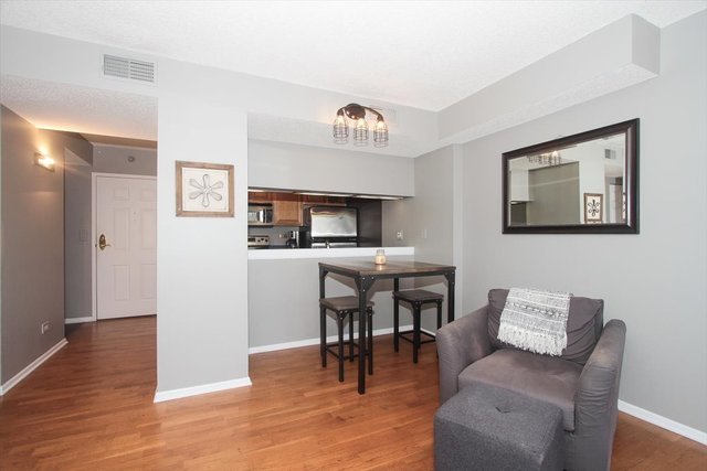 511 Aurora Avenue #416, Naperville, IL 60540