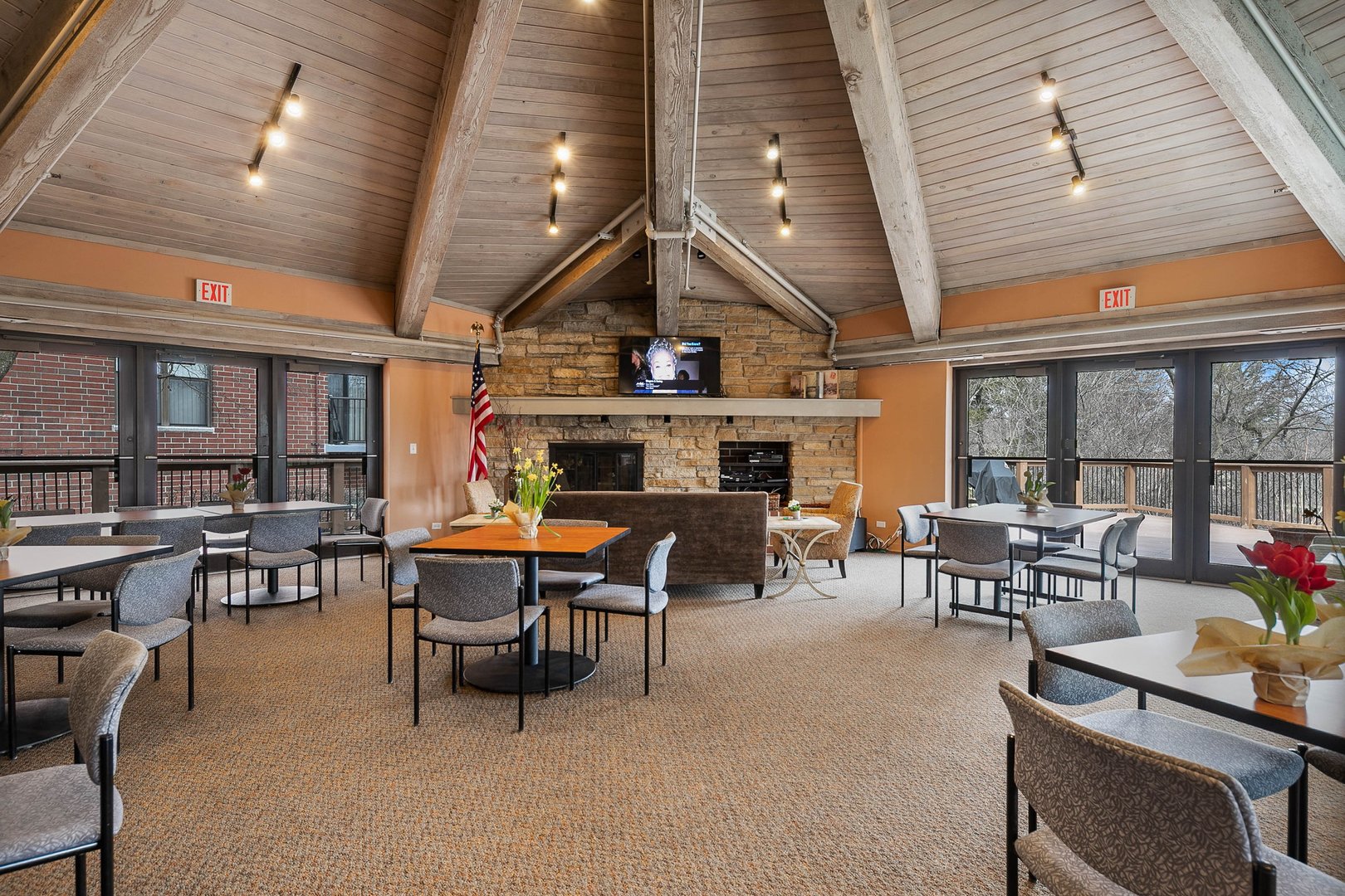 511 Aurora Avenue #416, Naperville, IL 60540