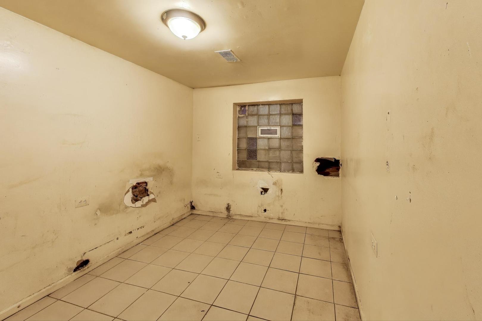 6733 S Throop Street, Chicago, IL 60636