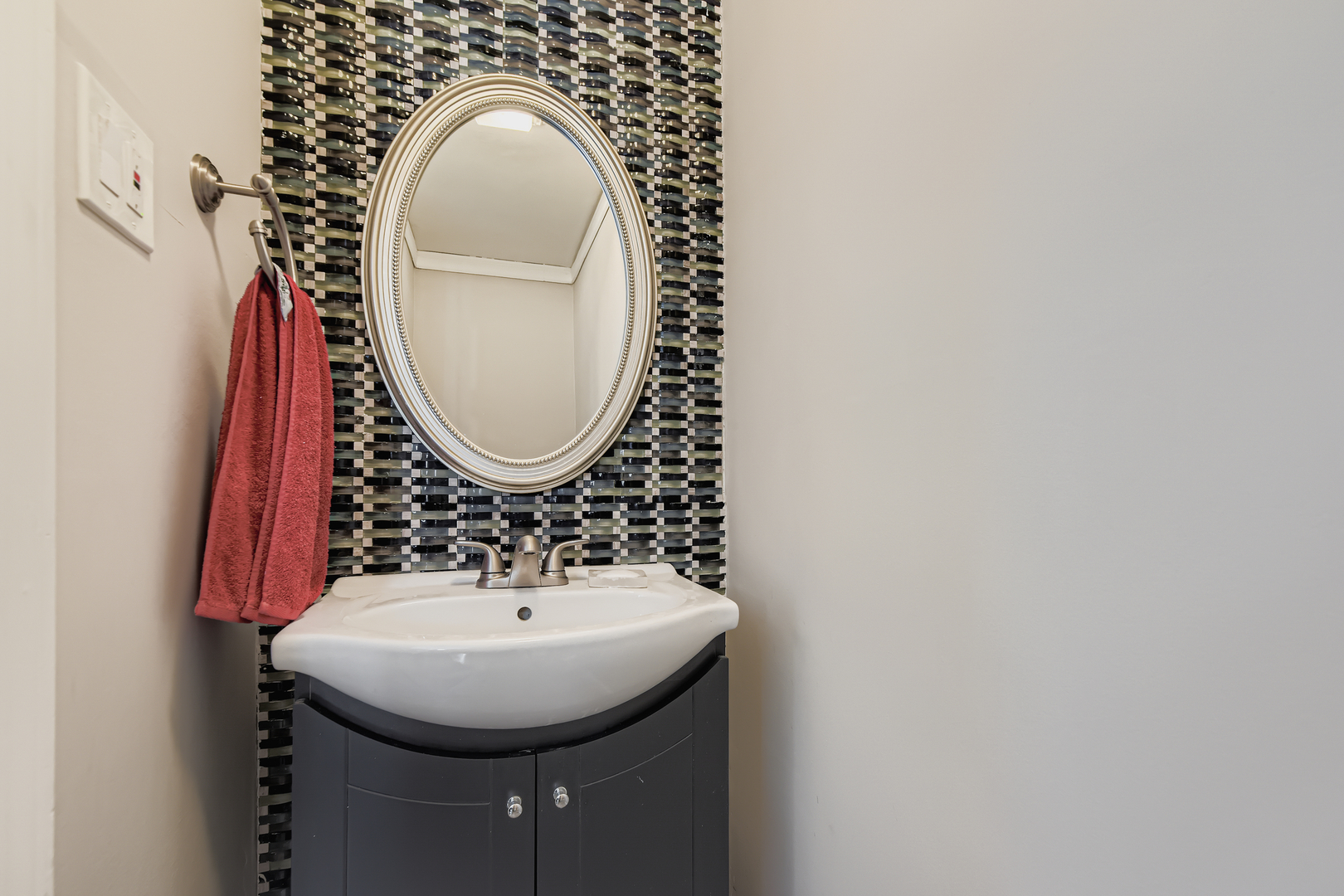 1433 Bristol Avenue, Westchester, IL 60154