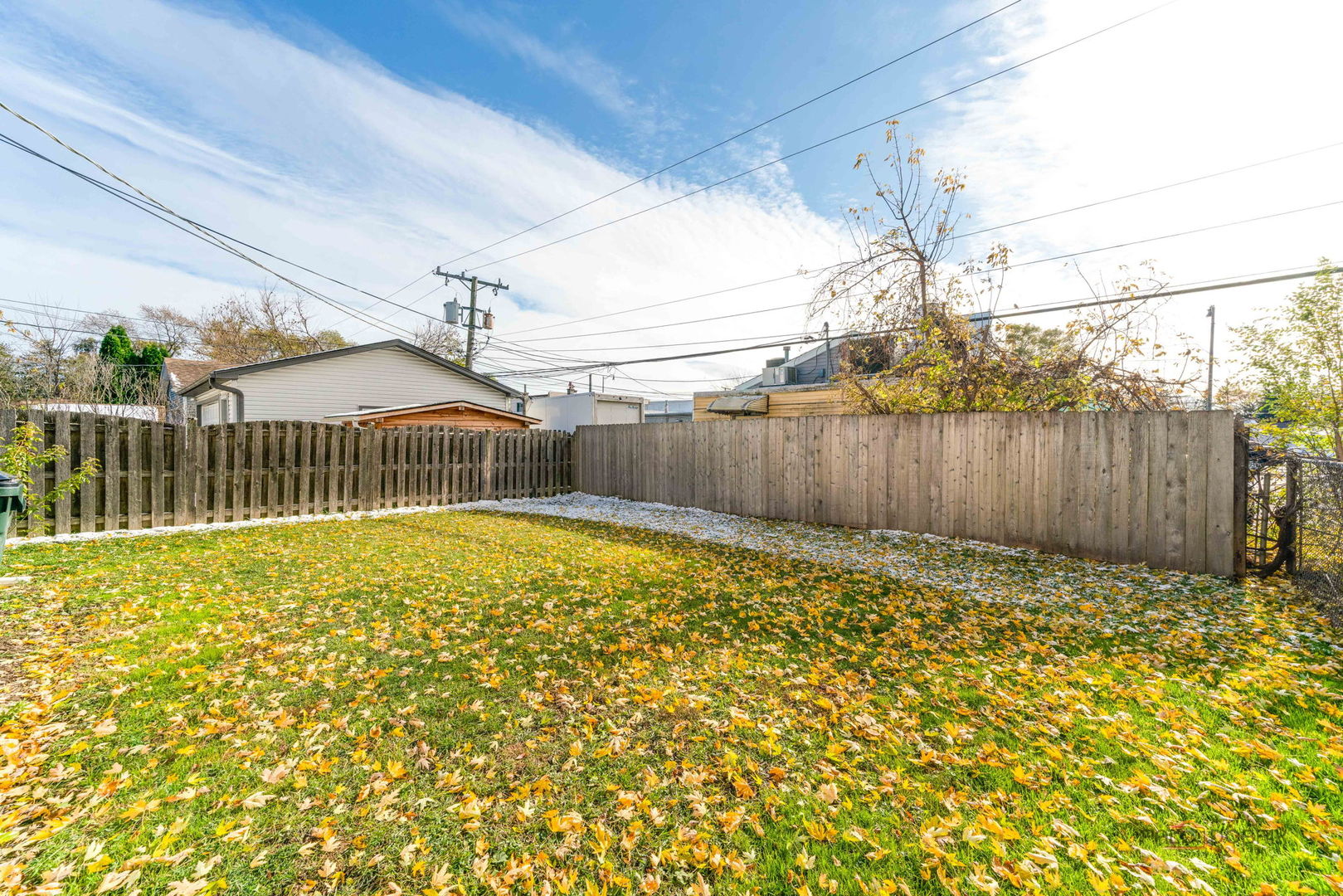 209 E Pineview Drive, Round Lake Park, IL 60073