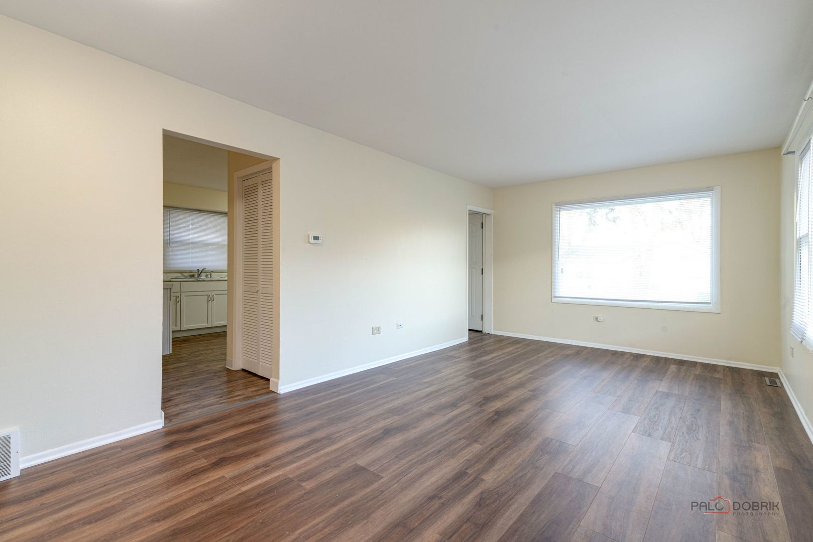 209 E Pineview Drive, Round Lake Park, IL 60073