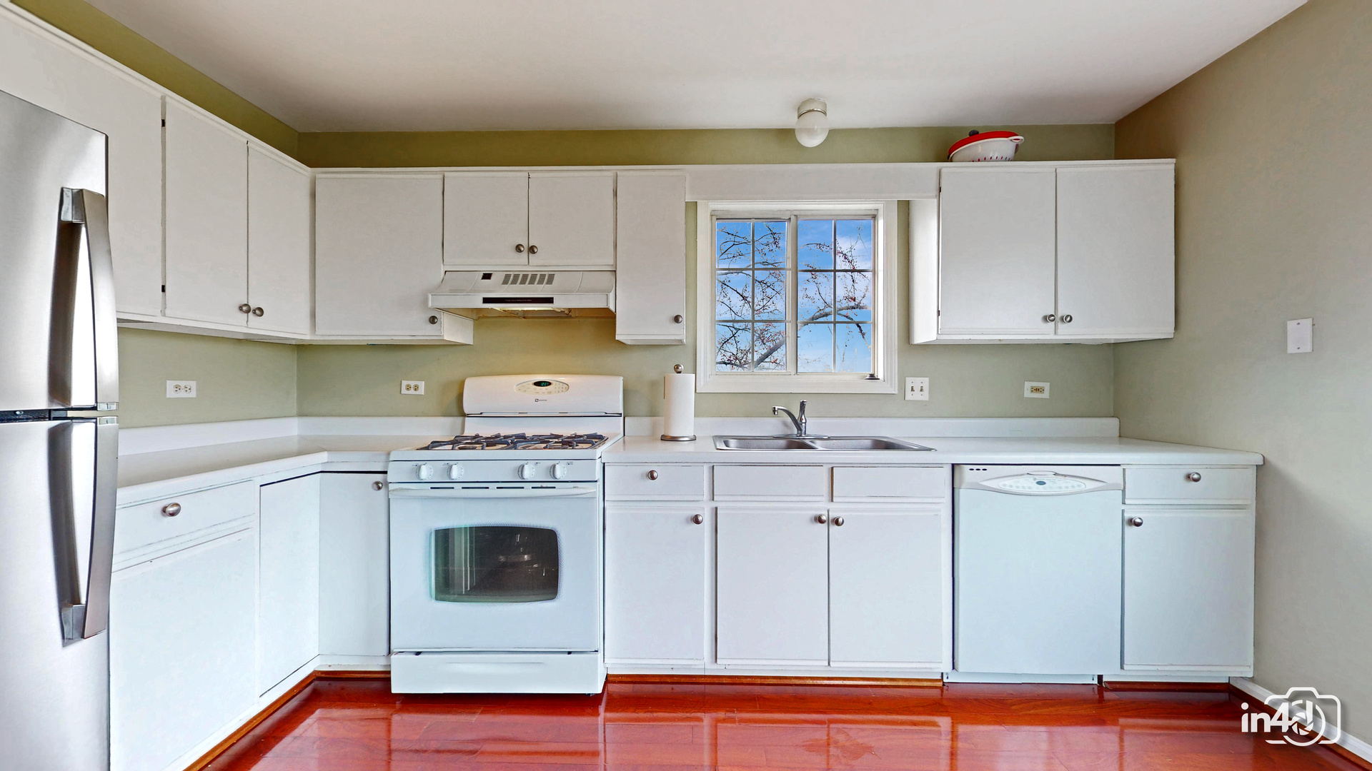 2450 Raleigh Court #2, Schaumburg, IL 60193