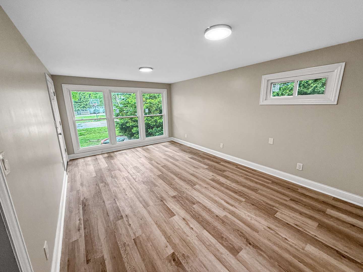 2914 Ridge Road, Lansing, IL 60438