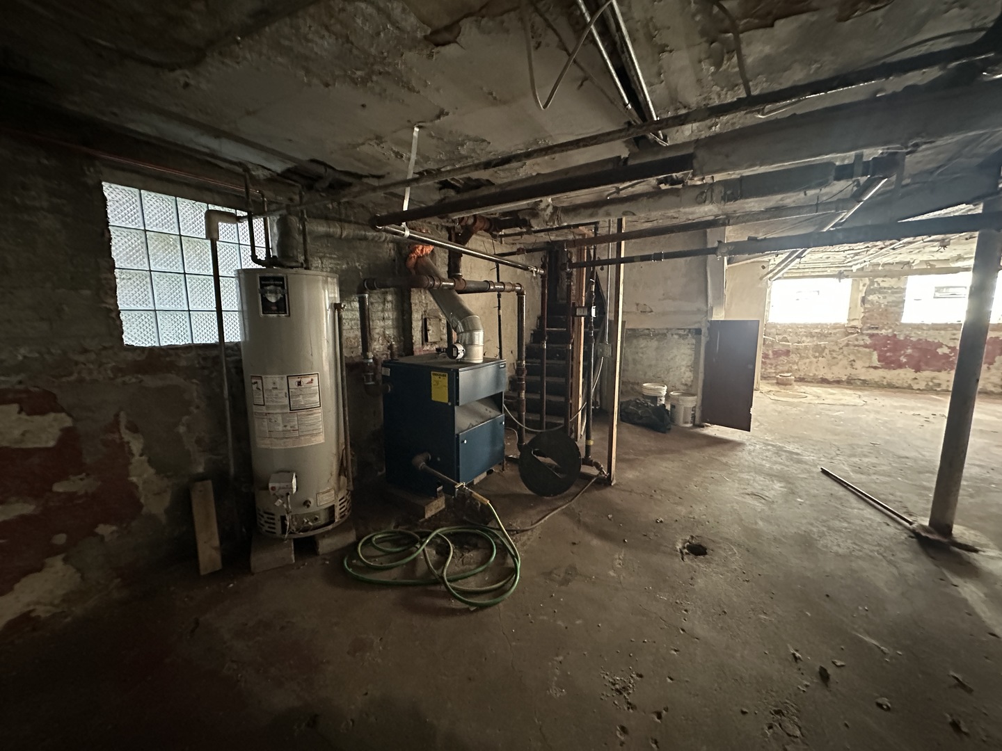 8039 S Ingleside Avenue, Chicago, IL 60619