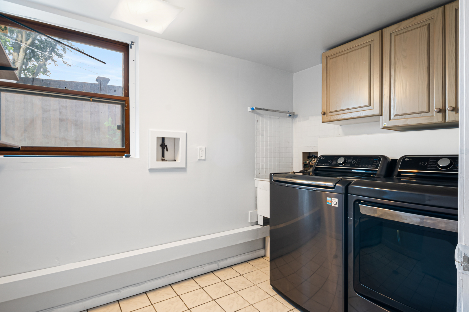 26W278 Harrison Avenue, Winfield, IL 60190