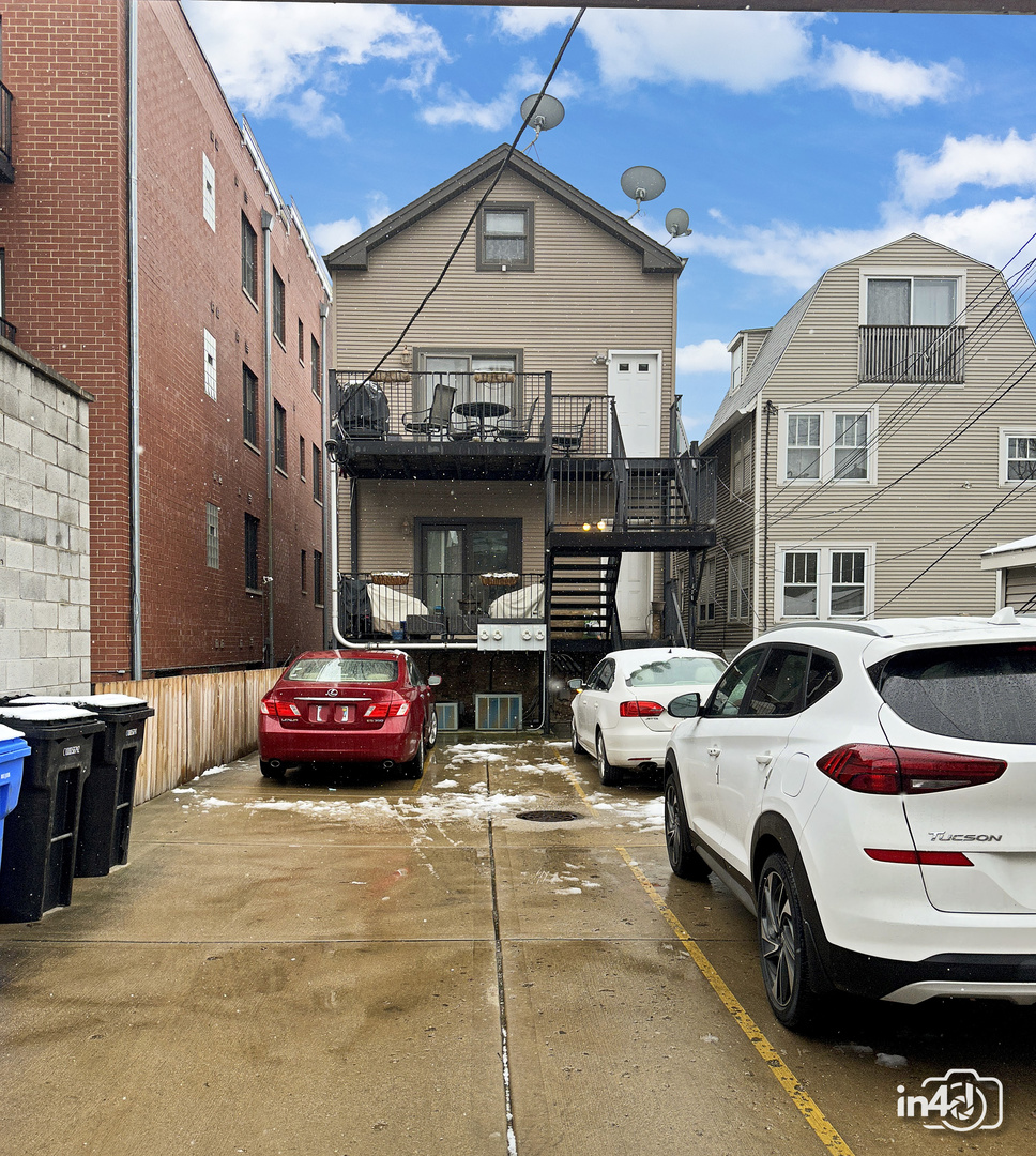 1504 W Augusta Boulevard #1, Chicago, IL 60642